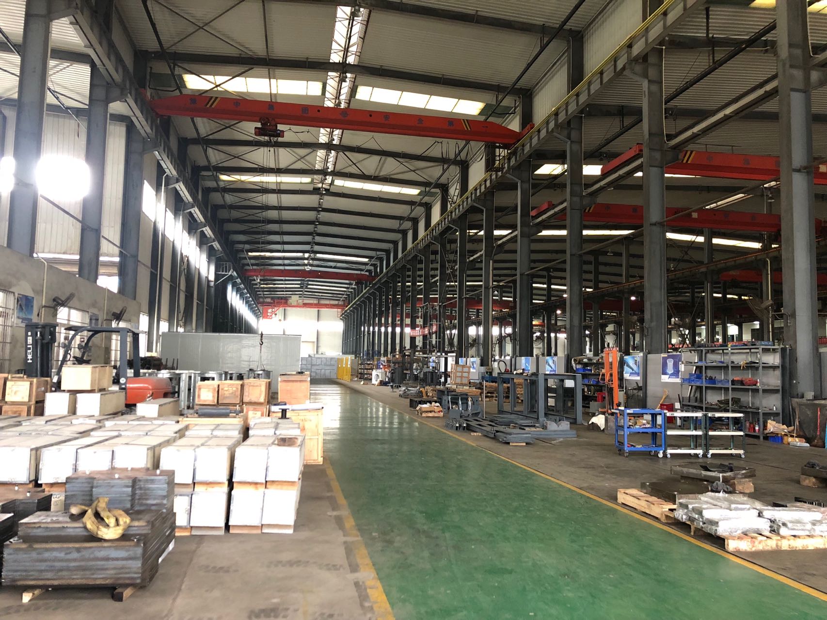 2018年1月，自建工廠投入使用，開始組建生產(chǎn)團(tuán)隊(duì)